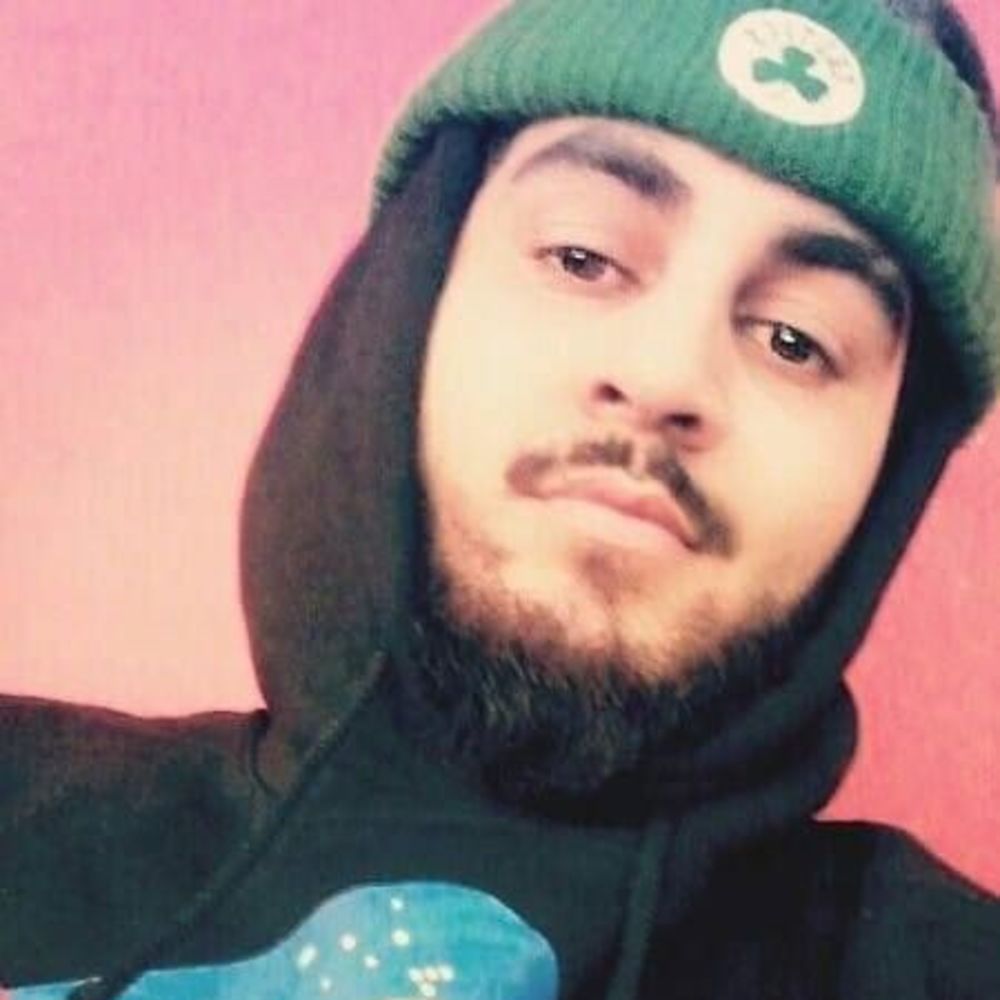 Meet your Posher, Julio